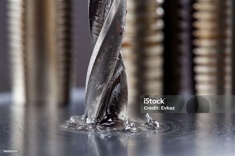 Drill Bit Lubrication