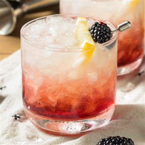 drinks to make with creme de cassis