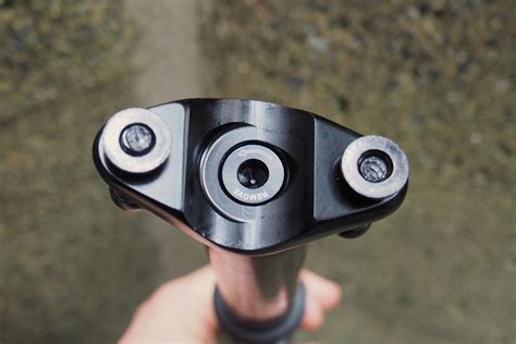 Dropper Post Going Down