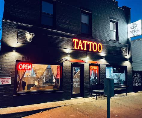 Incredible Dry Ridge Tattoo Shop References