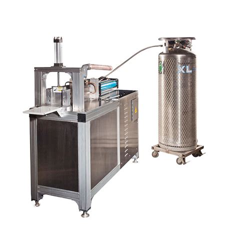 Dry Ice Manufacturing Machine