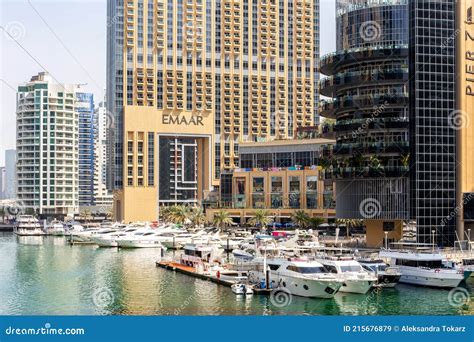 dubai marina mall marine transport station