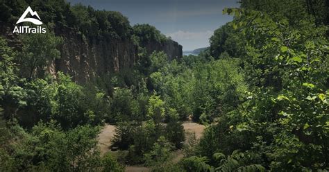 Hiking Mines of Spain, Dubuque, Iowa Diary of a GenX Traveler