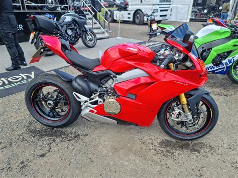 ducati panigale v5