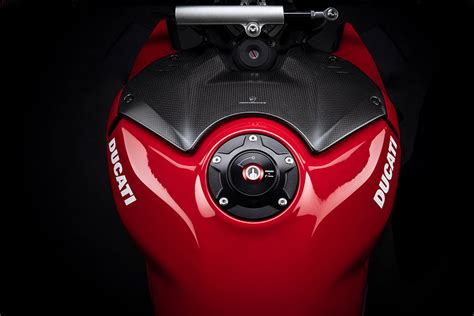 ducati streetfighter v4 accessories