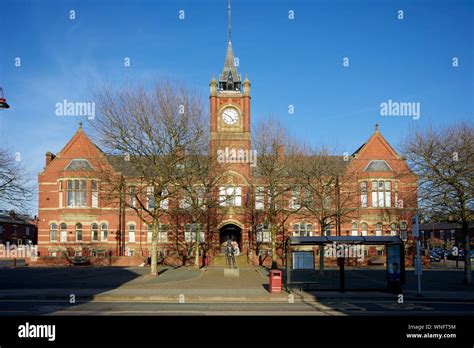 dukinfield town hall parking