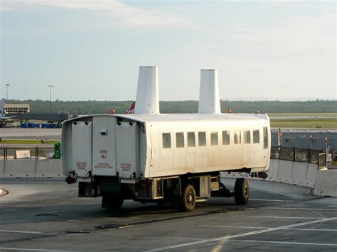 dulles shuttles