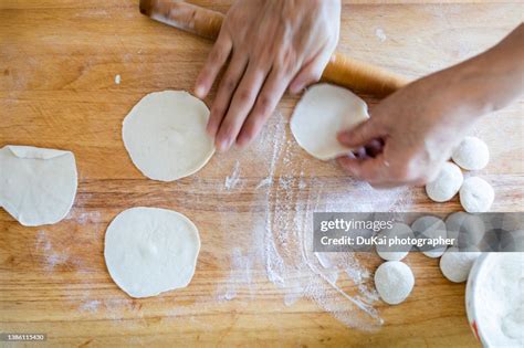 dumpling making process