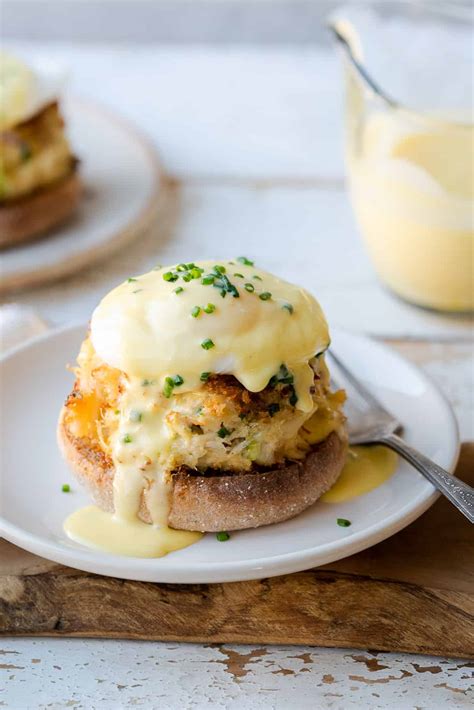 Dungeness Crab Cake Benedict