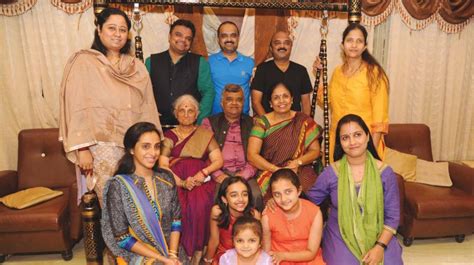 dwarakish kannada actor family