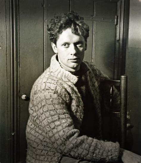 dylan thomas do not go gentle analysis