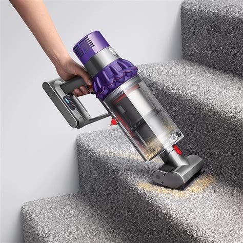 dyson cyclone v10 review uk