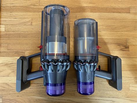 dyson v8 doesn't hold charge