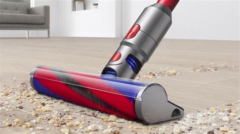 dyson v8 fluffy cordless stick vacuum cleaner