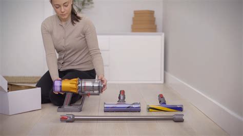 Saugrohr passend für Dyson V10, V11, V15, V7, V8 Staubsauger, rot, ausziehbar 888300099