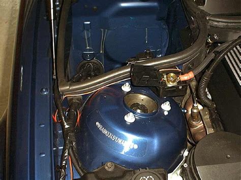 Open mercedes trunk dead battery