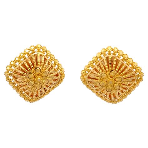 Ear Studs Gold Designs