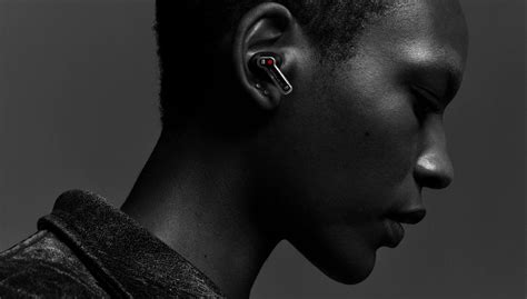 earbuds making static noise