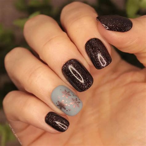 Early December Nails Design