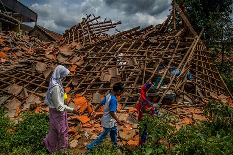 earthquake in indonesia 2022