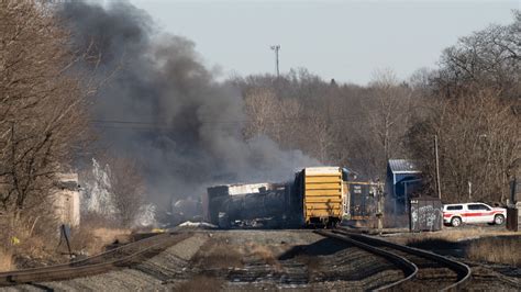 east palestine ohio train derailment fire