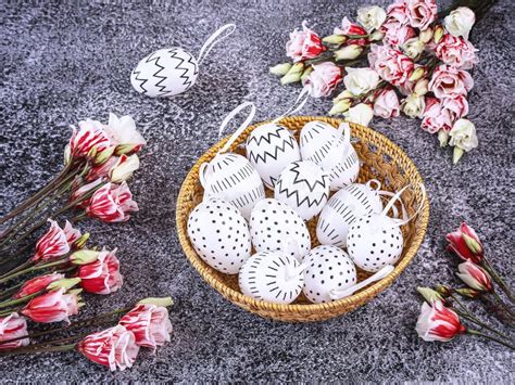 Easter Basket Red Dot