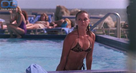 easterbrook nude leslie