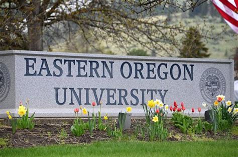 eastern oregon university online programs