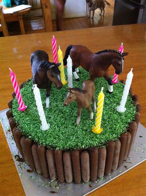 lauralovescakes... A Birthday Cake for Horse Lovers...