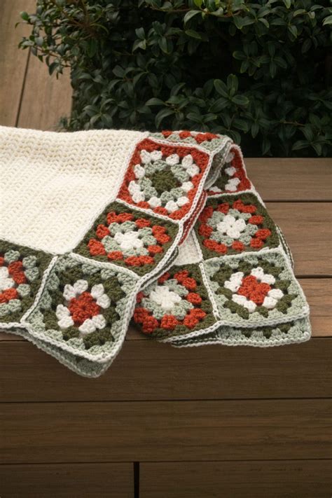 Easy Border For Granny Square Blanket