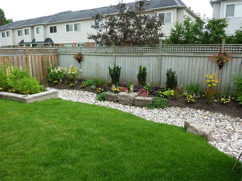 Easy Cheap Backyard Landscaping Ideas