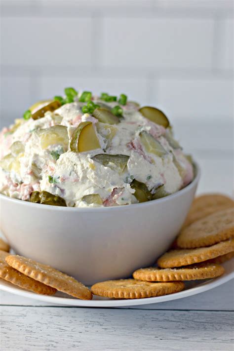 easy dill pickle dip
