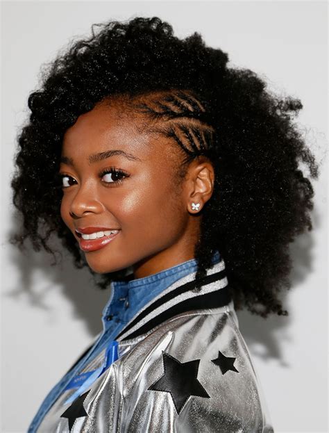  79 Stylish And Chic Easy Hairstyles For Black Hair Girl With Simple Style