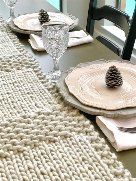 easy knitted table runner pattern