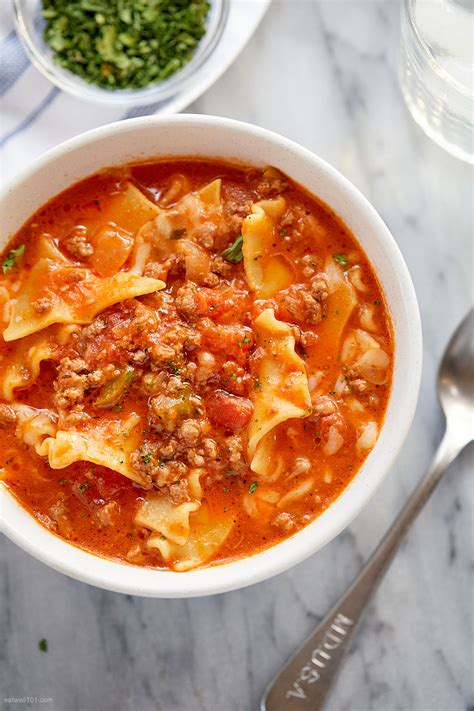 easy lasagna soup with ground beef
