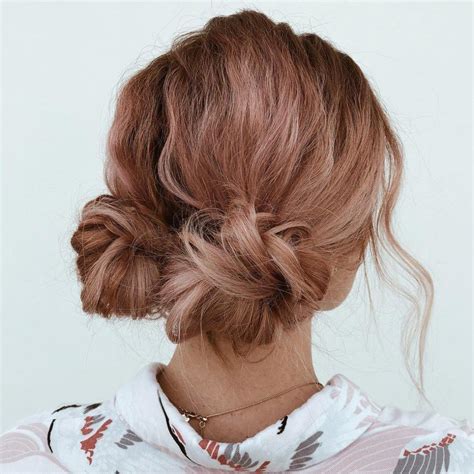 This Easy Messy Bun For Shoulder Length Hair Hairstyles Inspiration