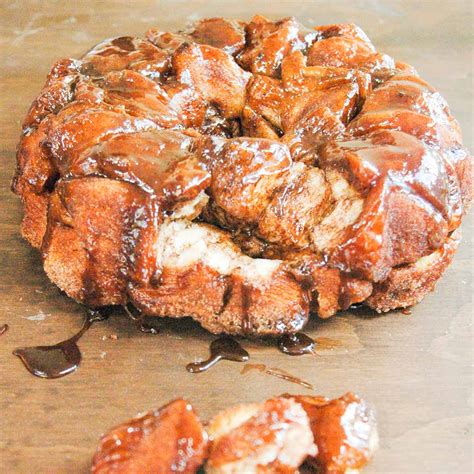 easy monkey bread with canned biscuits