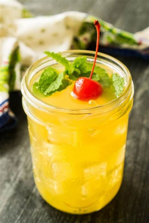 easy pineapple rum drink recipes