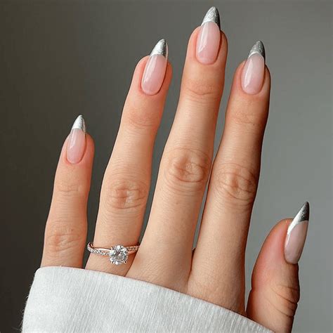 easy silver nail designs
