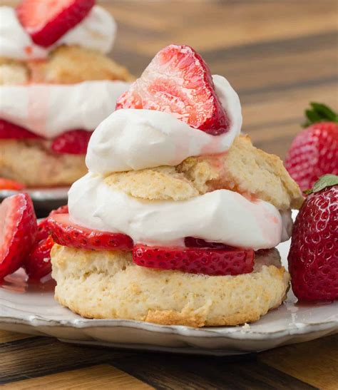 easy strawberry shortcake recipe uk