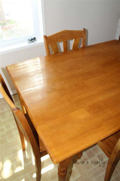 Easy To Clean Kitchen Table Chairs