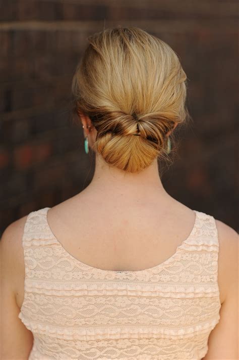  79 Stylish And Chic Easy Updos For Medium Hair For New Style