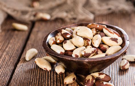 eating brazil nuts for thyroid