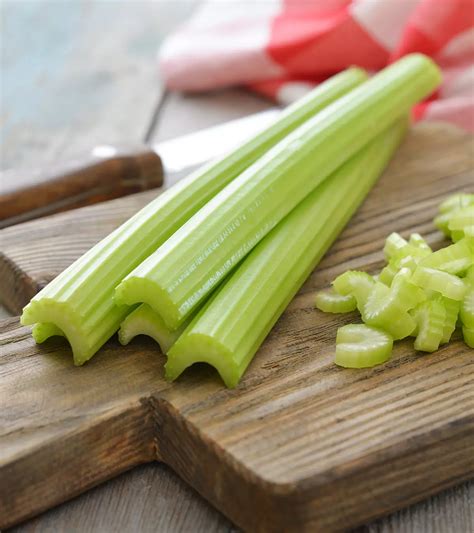 Eating Celery While Pregnant Safe