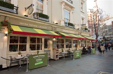 eating places near leicester square