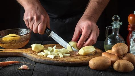The Hidden Dangers and Surprising Benefits of Eating Raw Potatoes