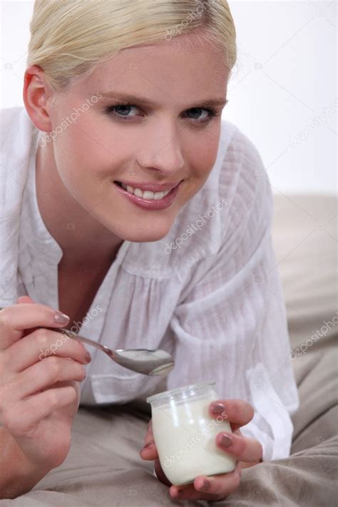 Eating Yogurt Before Drinking