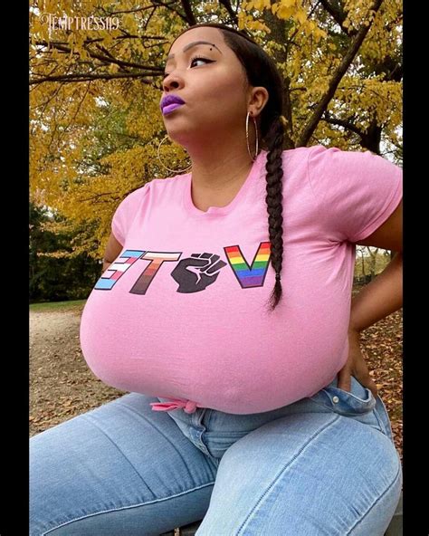 Ebony Shemale Empire Unleashed – Steamy Scenes You Won’t Believe!