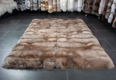 Shadow Blue Frost Stücken Echtfell Teppich Lars Paustian Pelze