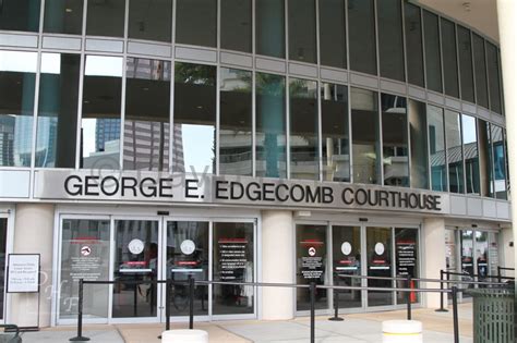 edgecomb courthouse